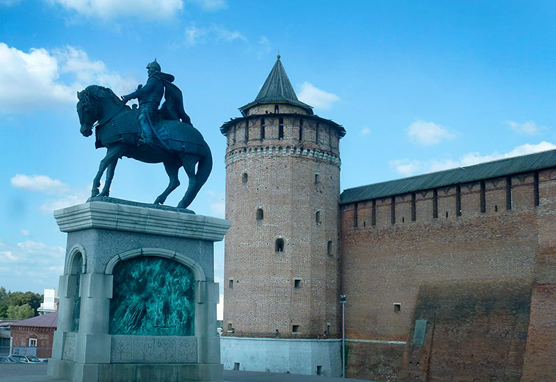 Коломна, кремль, памятник Дмитрию Донскому